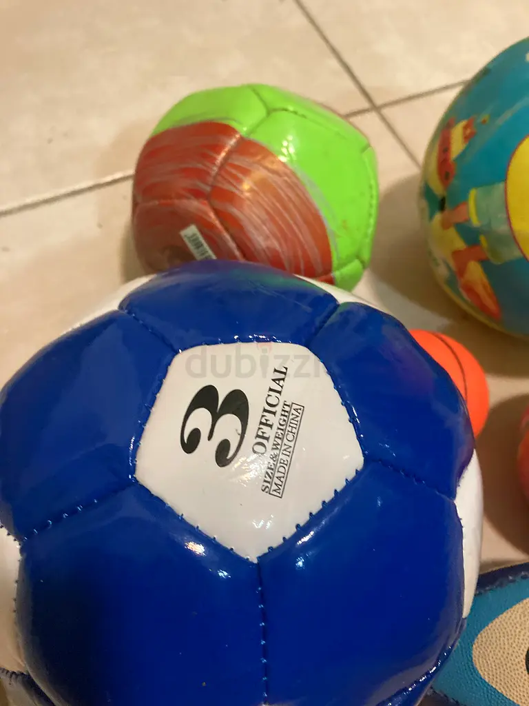 Playing balls63246748106881116