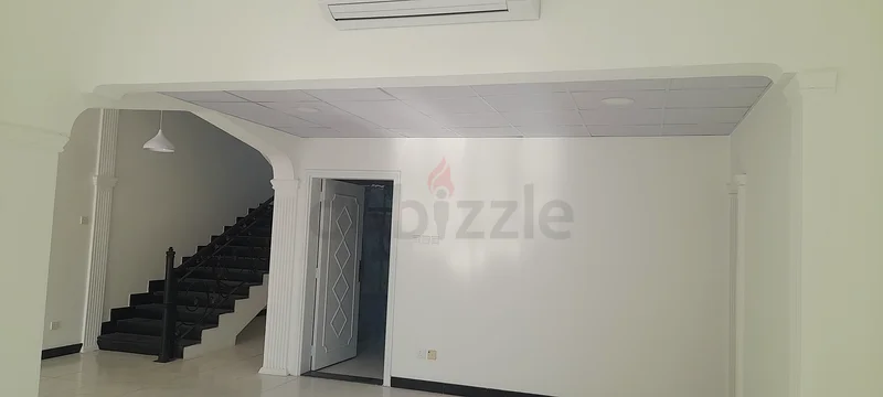 مالك أنظمة الطاقة الشمسية63185765756418113
