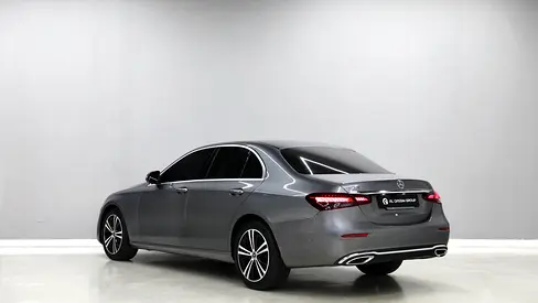 صورة مصغرة 4 لـ 2021 Mercedes-BENZ E-CLASS