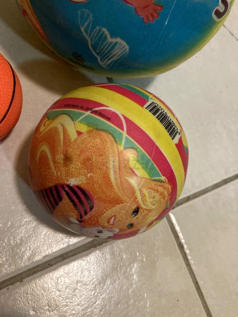 Playing balls63246748106881112