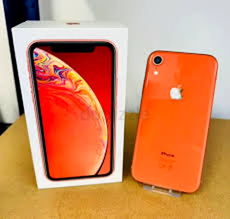APPLE Iphone xr 128 gb ( RED COLOUR WITH CHARGER AND CABLE)