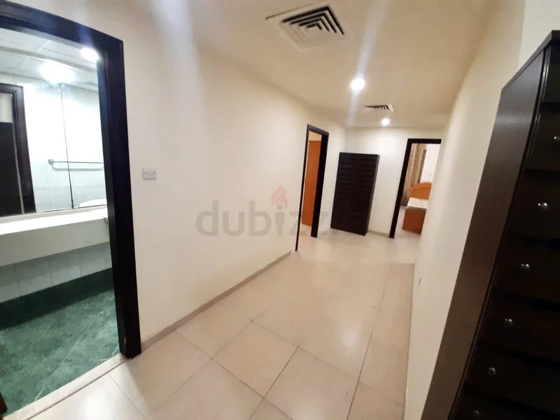 مساحات نوم للسيدات في شقة واسعة بمنطقة الكرامة بالقرب من مترو63128168742019114