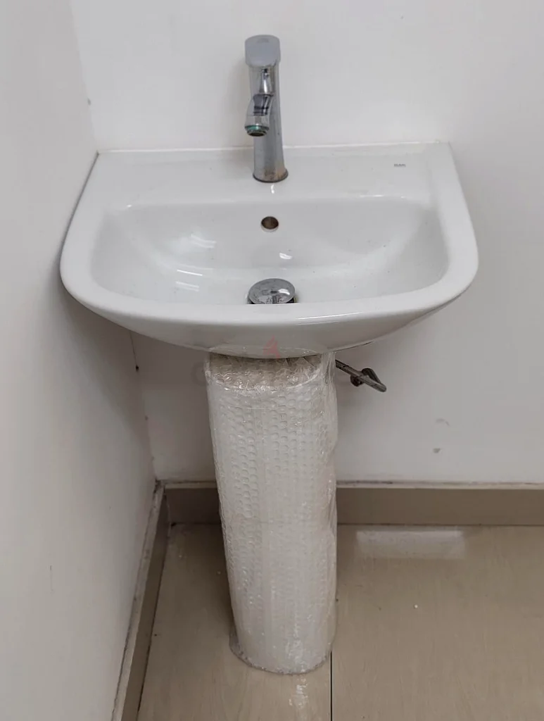 Sanitary ware for sale63184719389697112