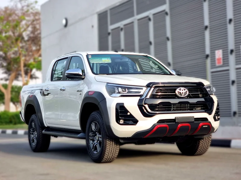 TOYOTA HILUX 4.0 AT WHITE 202563147688634883112