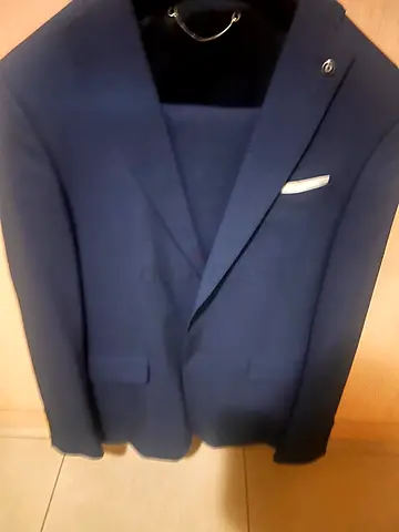 Zara Men Suit - size USA 31 - EUR 40 Excellent Condition