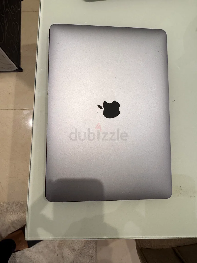 ماك بوك برو M1 بحجم 13 بوصة مع تاتش بار للبيع63167117038978112