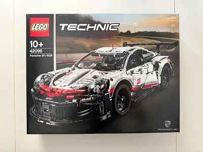 Lego Porsche 911 RSR 42096