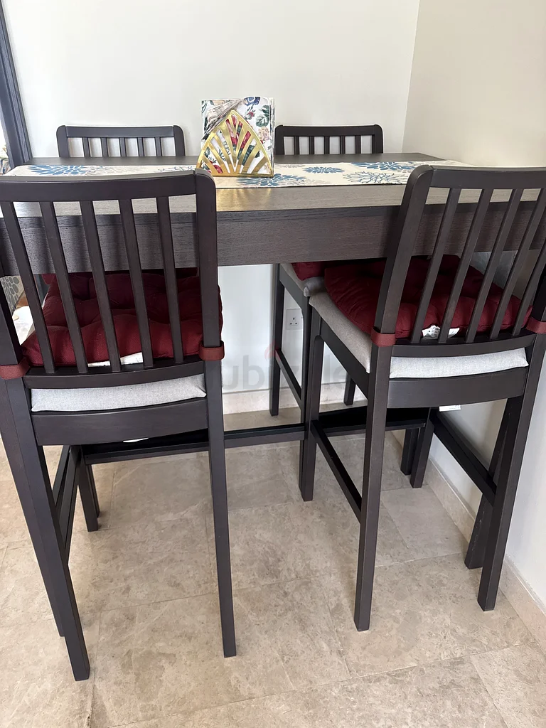 طاولة بار أيكيا وكراسي بار63178906170498111