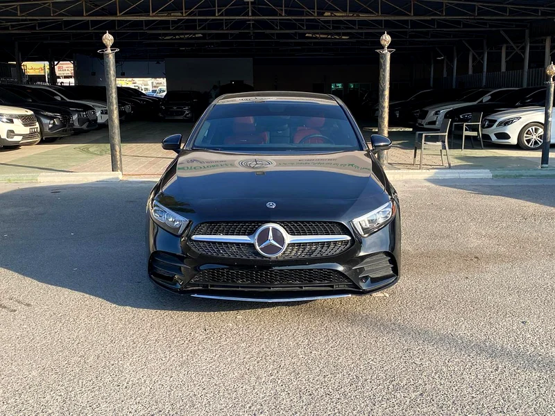 Mercedes a220... Model 2020...American specifications63144870712451110