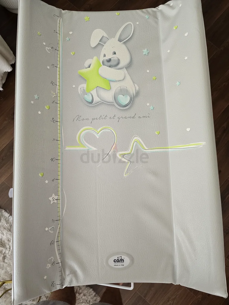 Baby changing station and bath tub63195623737090111