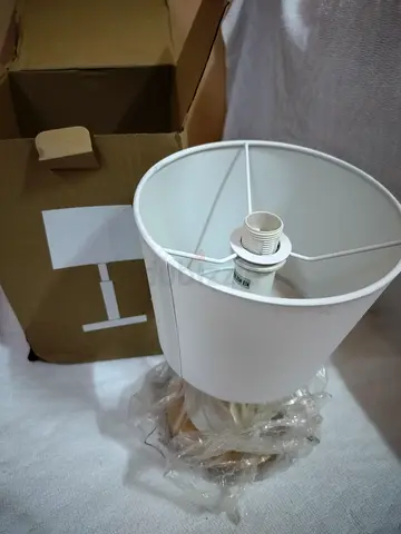 Table lamp