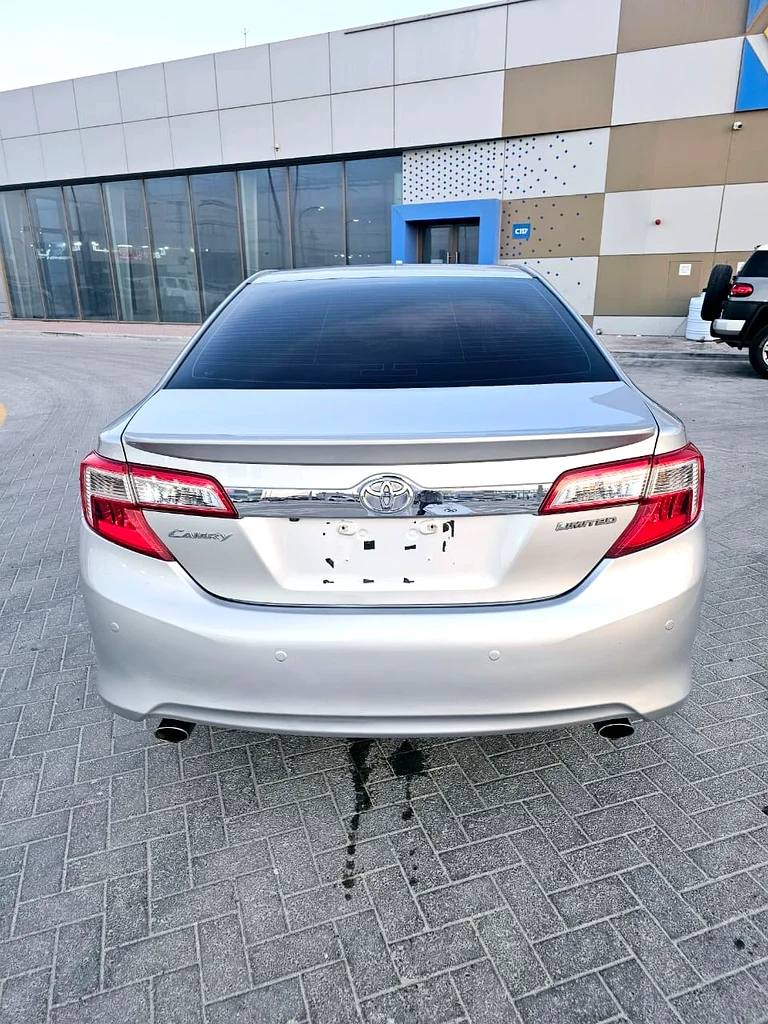 Toyota Camry 2015 model63401308005634112