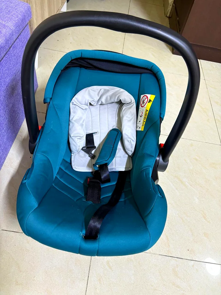 Baby car seat and carrier 2in1.63194608926722111
