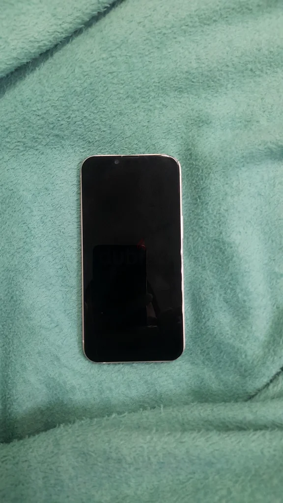 Apple iPhone 14 in good condition اخر سعر ٥٠٠63180846855042111