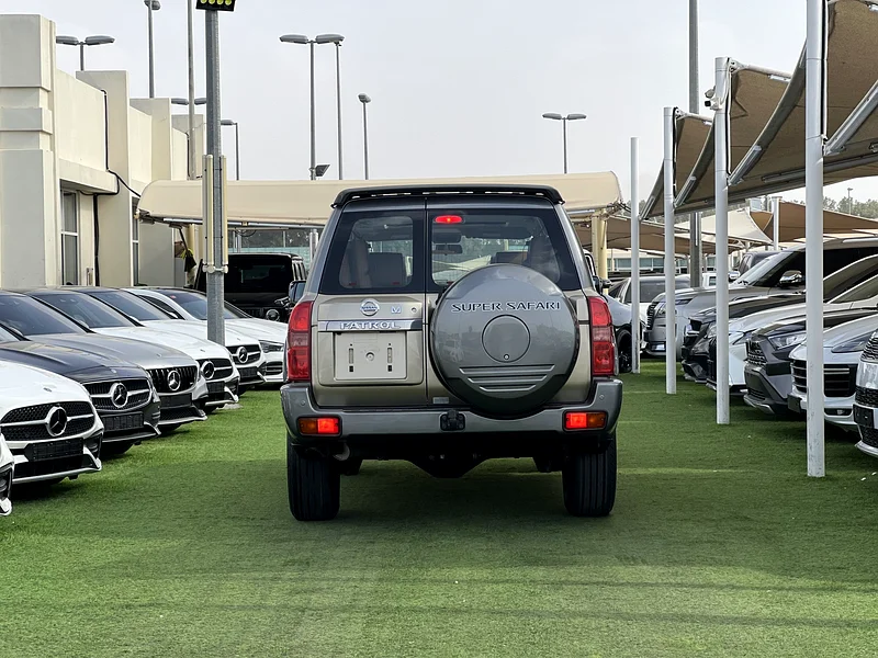NISSAN PATROL SUPER SAFARI MANUAL63156990136194113