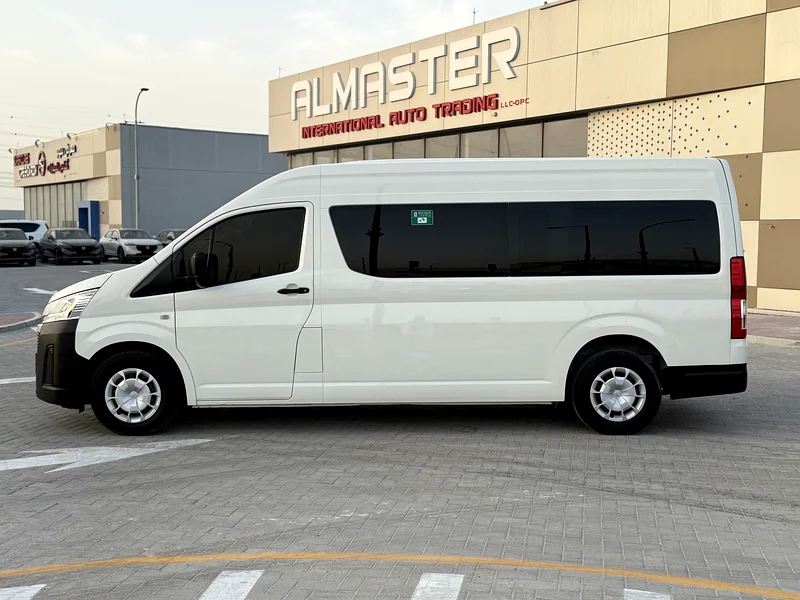 2021 Toyota Hiace GCC in perfect condition63401317515778111