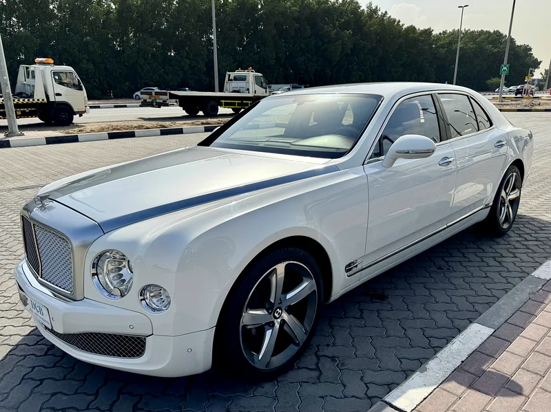 Bentley Mulsanne 2013 gcc V8 Special Edition full service History Very good condition warranty  1 ye63174304522755111