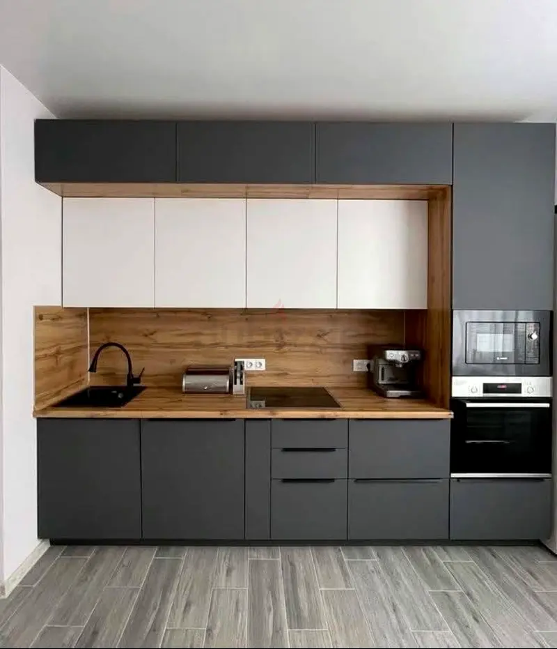 Kitchen cabinet