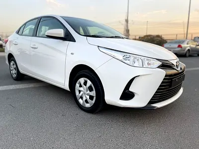 TOYOTA YARIS 2022 SE 1.5 V4 GCC SPECS