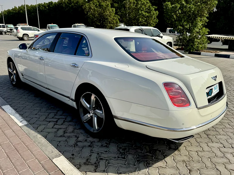 Bentley Mulsanne 2013 gcc V8 Special Edition full service History Very good condition warranty  1 ye63174304522755114