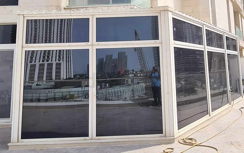 غرفة تمديد زجاجية63179381933315113