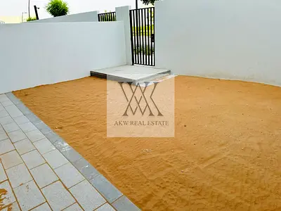 Brand New | Single Row | Spacious Unit