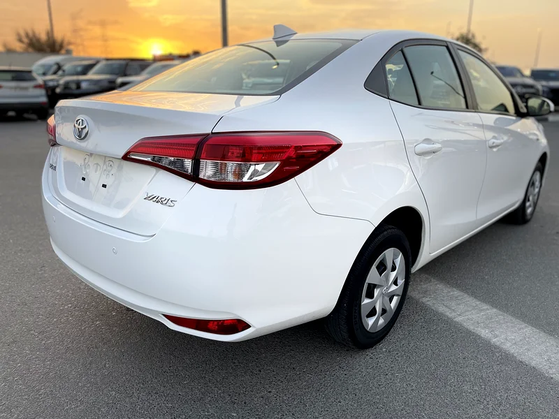 TOYOTA YARIS 2022 SE 1.5 V4 GCC SPECS63166156725250113