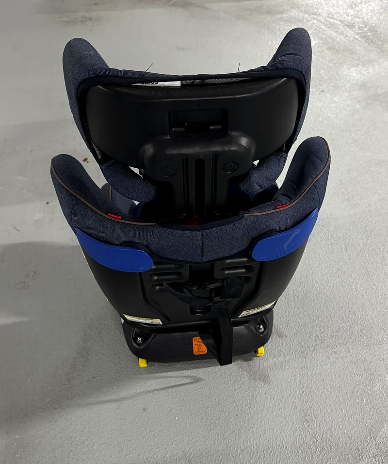 Giggles child car seat | 4 years old | Good Condition | Excellent Price63196624747137111