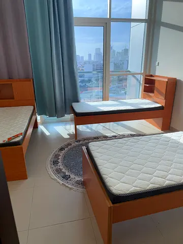 دبي قريه جميرا الدائريه JVC