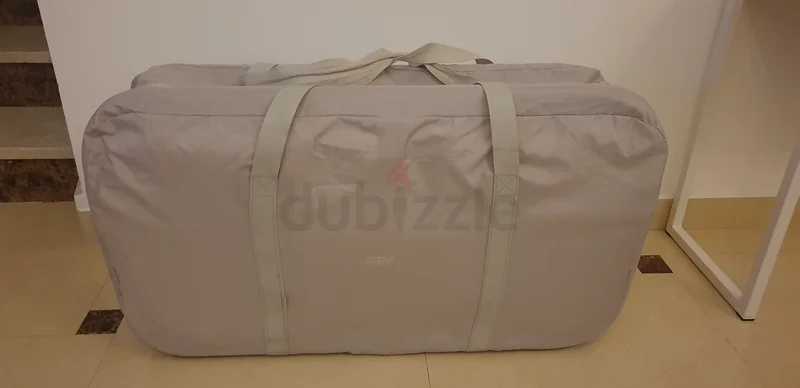 سرير بجانب السرير63175737055235111