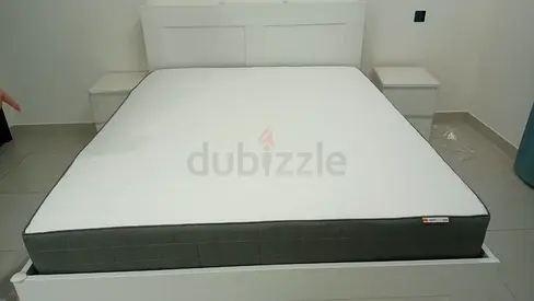 IKEA brimness king 180×200cm bed + headboard+ 4 big storage drawers underneath + IKEA mattress