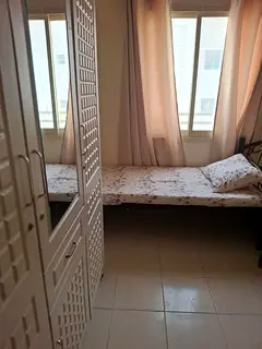 Ladies bed space for rent