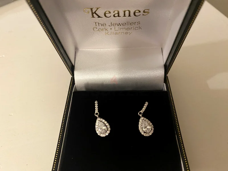 Earings63172683381763111
