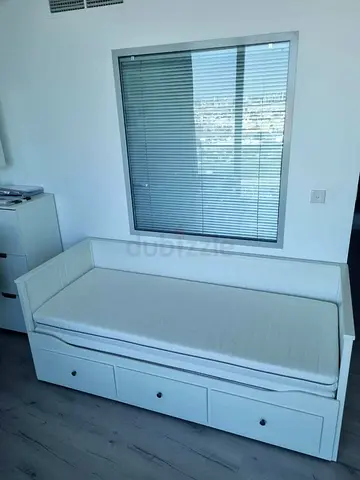 Ikea hemnes day bed and mattress