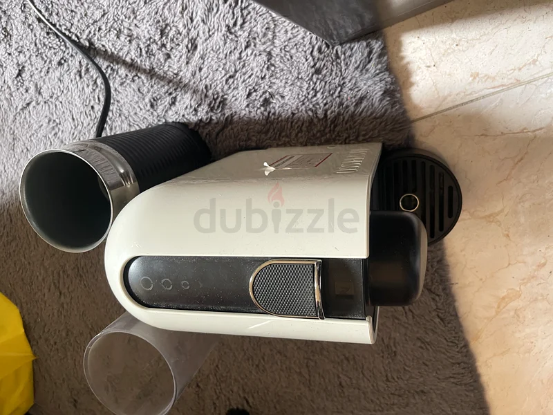 Abu Dhabi631680517574411113