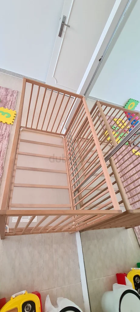 IKEA baby bed (without mattress)63205891442691111