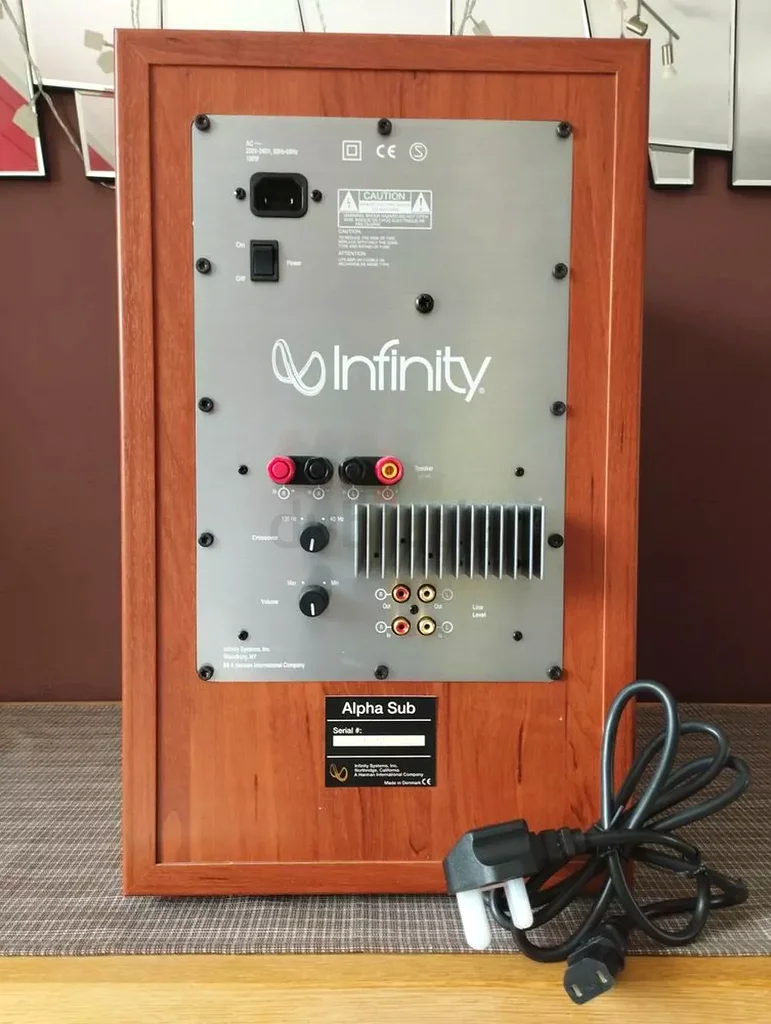 INFINITY ALPHA SUBWOOFER63261278420483112