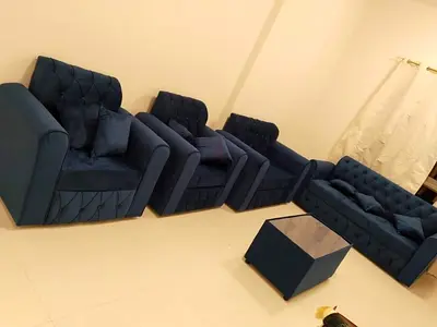 WE sale brand new sofa set with table