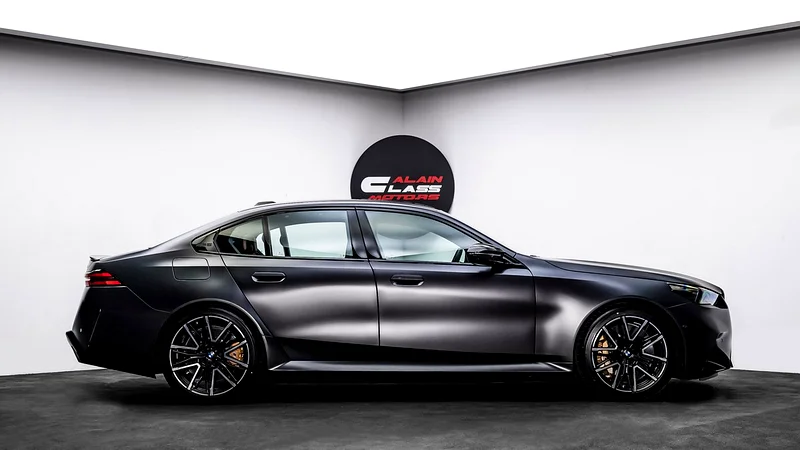 BMW M5 2025 - GCC - Under 3 Years Warranty and Service Contract63161068660993112