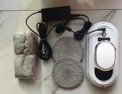 Automatic window cleaner robot