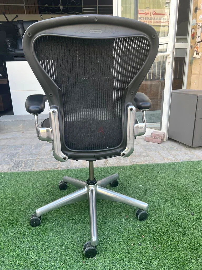 Herman Miller Aeron office chair size B63210899003907111