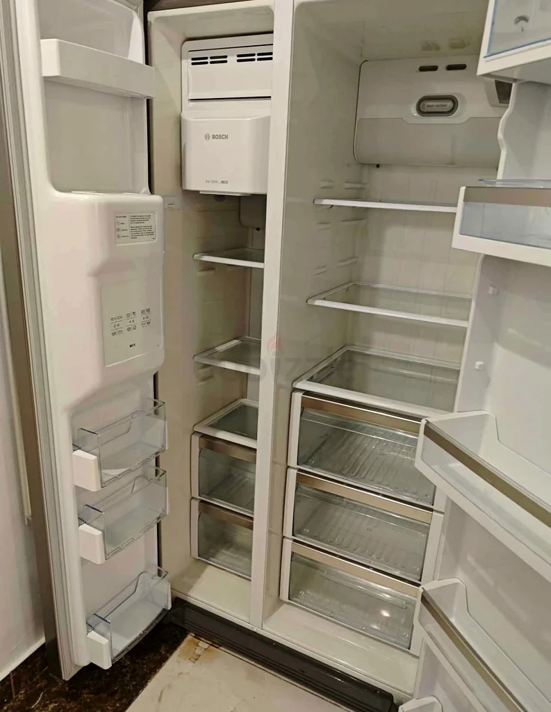 Bosch Refrigerator with Water Dispenser ice Maker63168056204419111