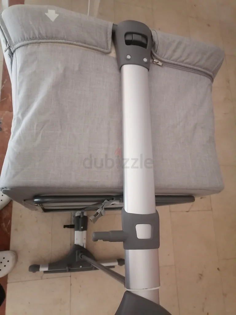 Baby cribs sale in abu Dhabi,63205891463042114