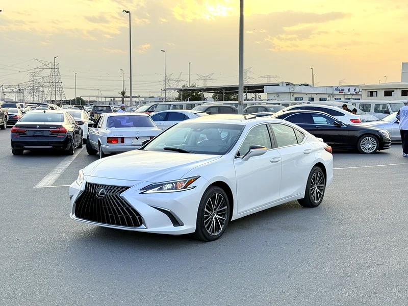 2024 لكزس ES300 هجين 1200 كم فقط، عنوان نظيف، المواصفات الكندية631684950781461122