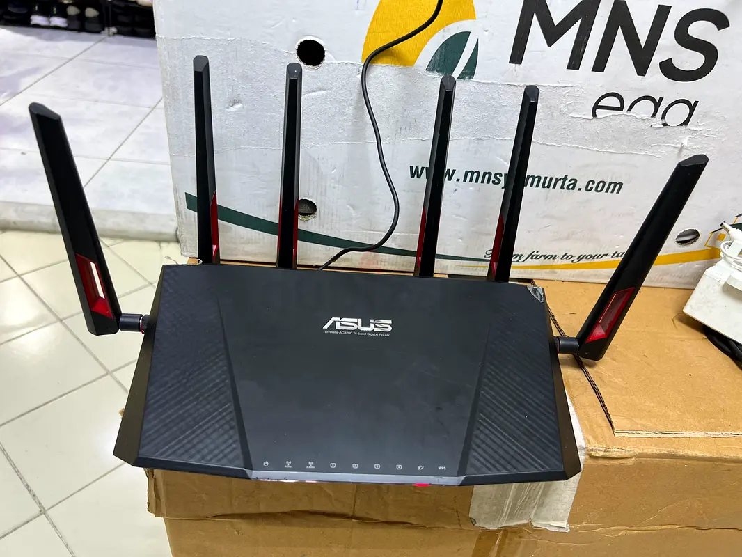 راوتر أسوس لاسلكي تري-باند جيجابت AC3200 - الموديل RT AC3200