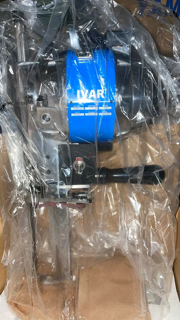 Fabric cutter for textiles63257628896130119