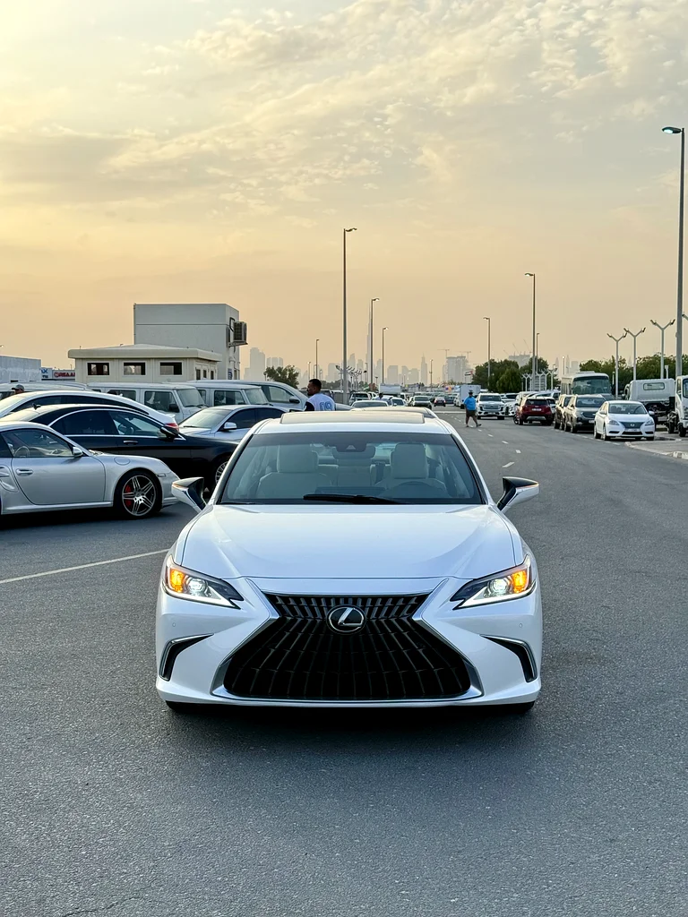 2024 لكزس ES300 هجين 1200 كم فقط، عنوان نظيف، المواصفات الكندية63168495078146112