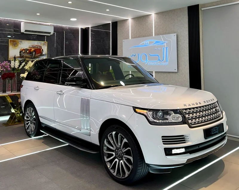 SUPERCHARGED RANGE ROVER VOGUE V8 || GCC II FULLY LOADED || ACCIDENT FREE || LOW MILEAGE63178402066691114