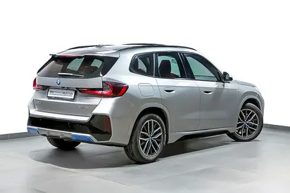 2024 BMW IX1 照片 3