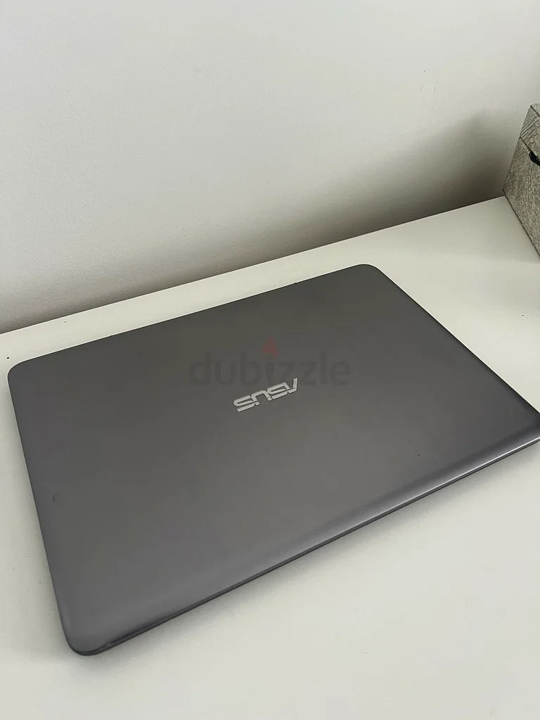ASUS E403SA Laptop63167116439938112